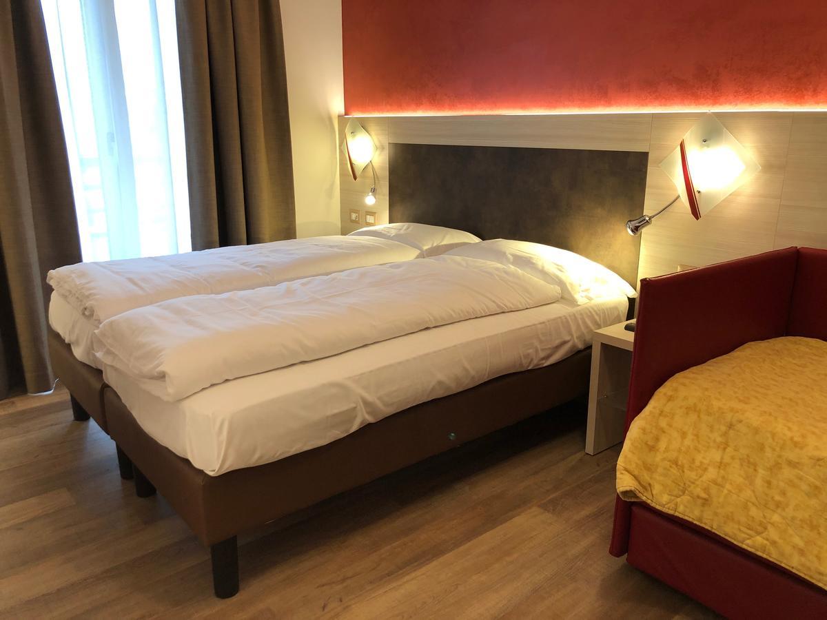 Hotel Garni Villa Magnolia Torbole Sul Garda Bagian luar foto